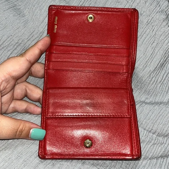 MIU MIU Short Button Bi-Fold Maltese Wallet Lambskin, Red - Picture 6 of 15